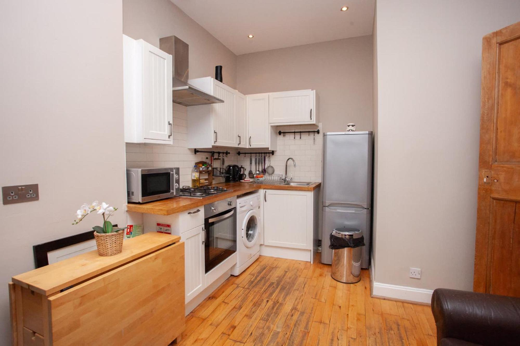 Beautiful 2 Bed Apartment Rose St Glasgow Exterior photo